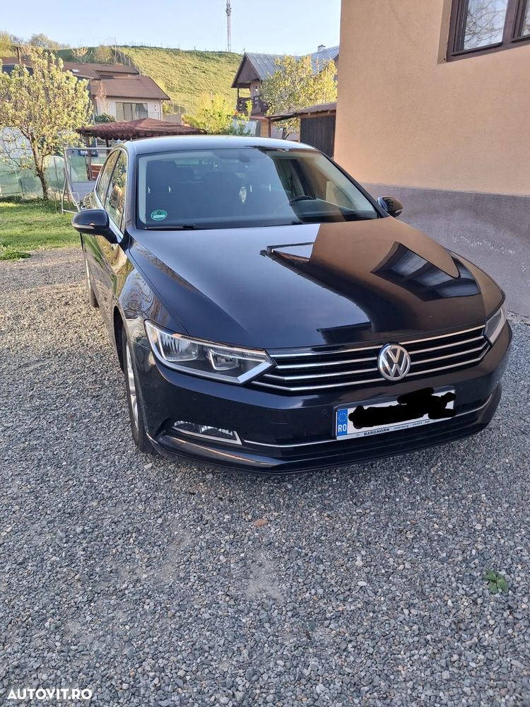 Volkswagen Passat 2.0 TDI (BlueMotion Technology) Trendline - 1