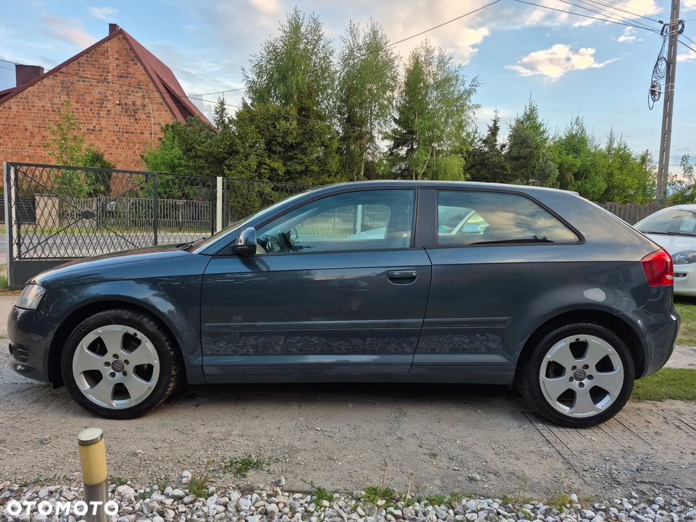 Audi A3 3-drzwiowe 1.6 S line Sportpaket (plus) - 5