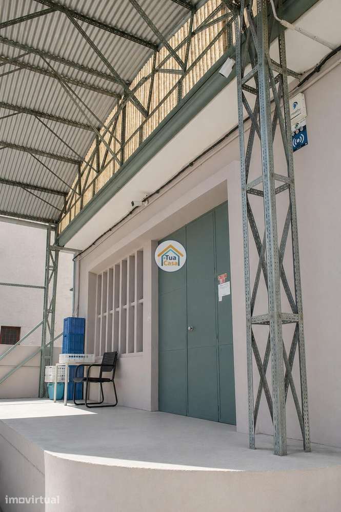Armazém de 2 pisos nas Devesas, Vila Nova de Gaia — 533 m2 - Grande imagem: 5/24