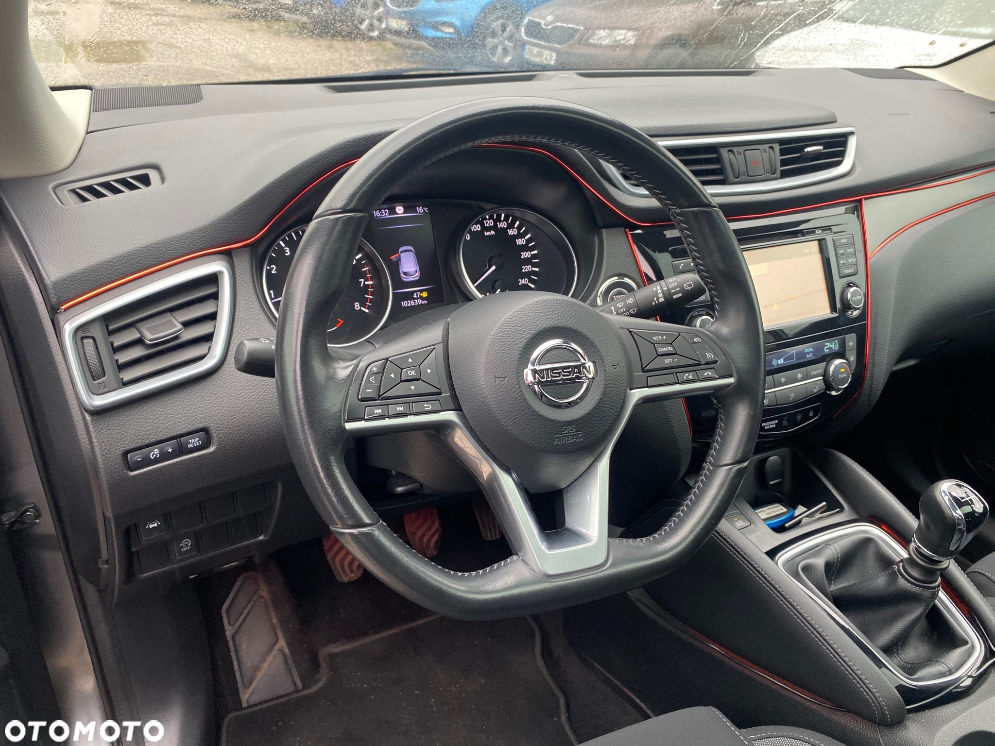 Nissan Qashqai 1.6 DIG-T N-Connecta - 21