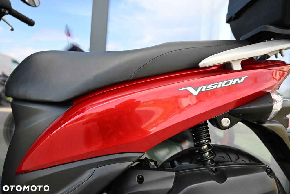Honda Vision - 12