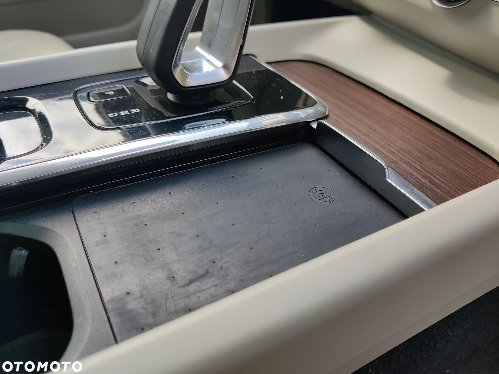 Volvo XC 60 B5 B AWD Momentum Pro - 18