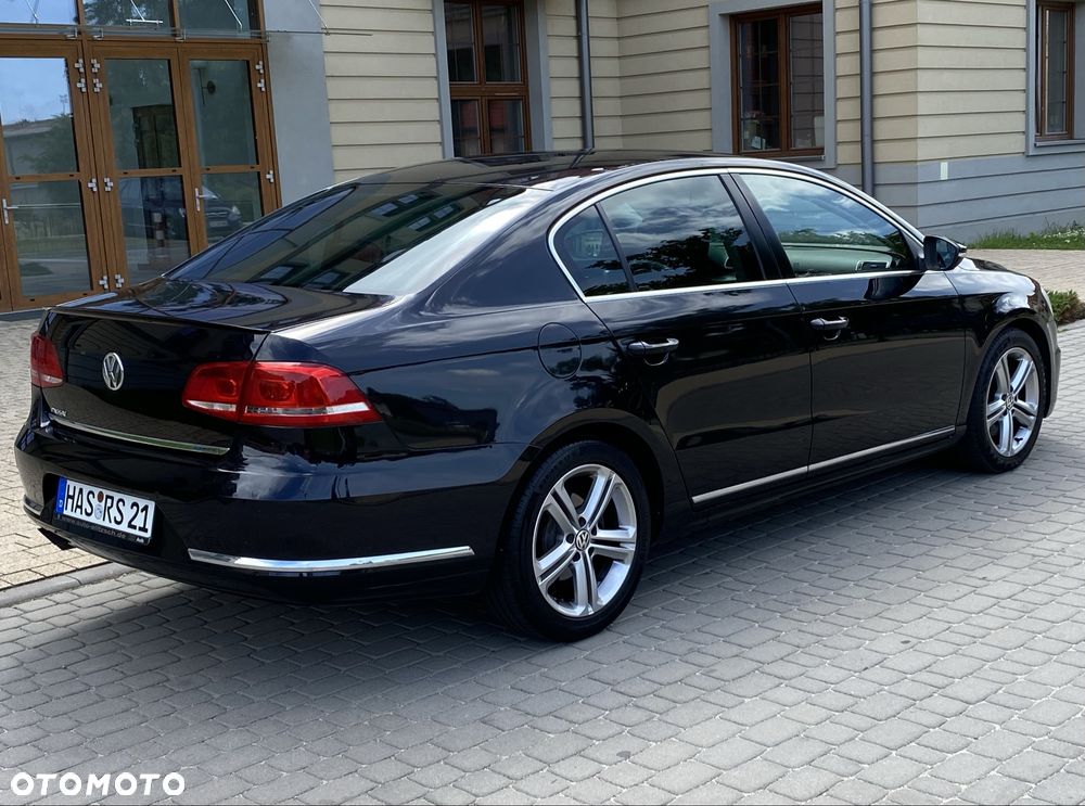 Volkswagen Passat - 2