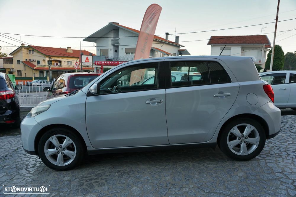 Toyota Urban Cruiser 1.33 4x2 Town - 8