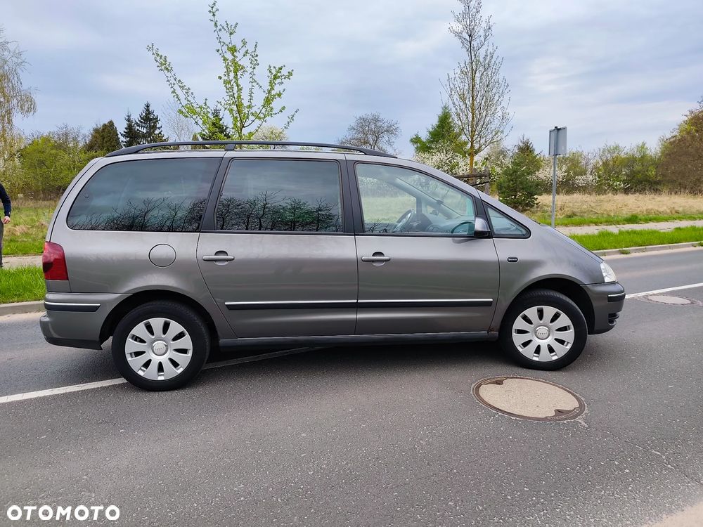 Volkswagen Sharan 1.9 TDI Automatik Exclusive Edition - 3