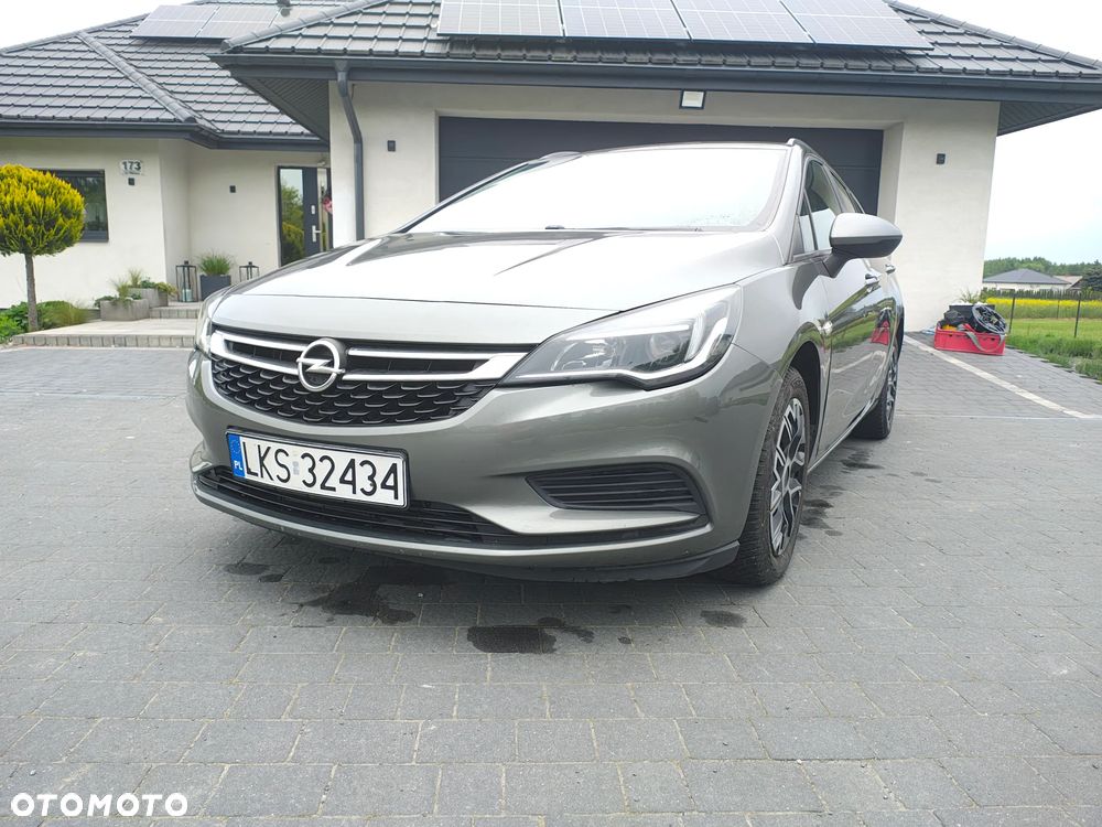 Opel Astra 1.6 CDTI DPF ecoFLEX Start/Stop Exklusiv - 2