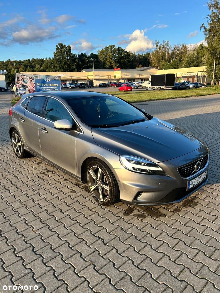 Volvo V40 T3 Drive-E R-Design Momentum - 2