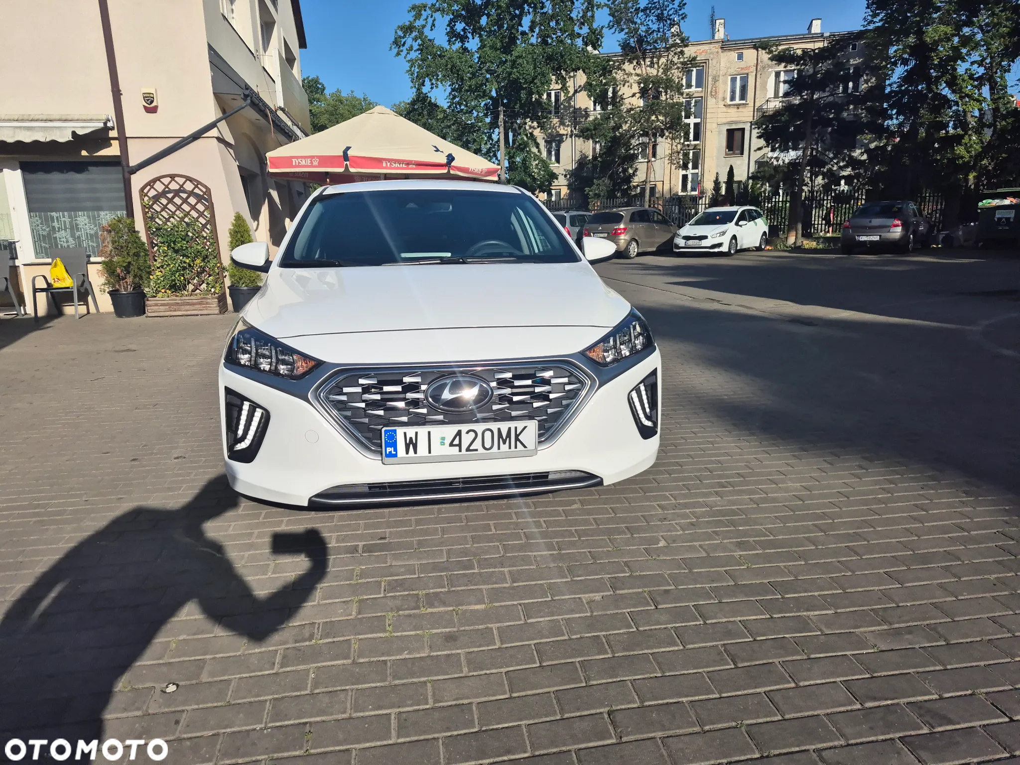 Hyundai IONIQ Hybrid 1.6 GDI Premium - 2
