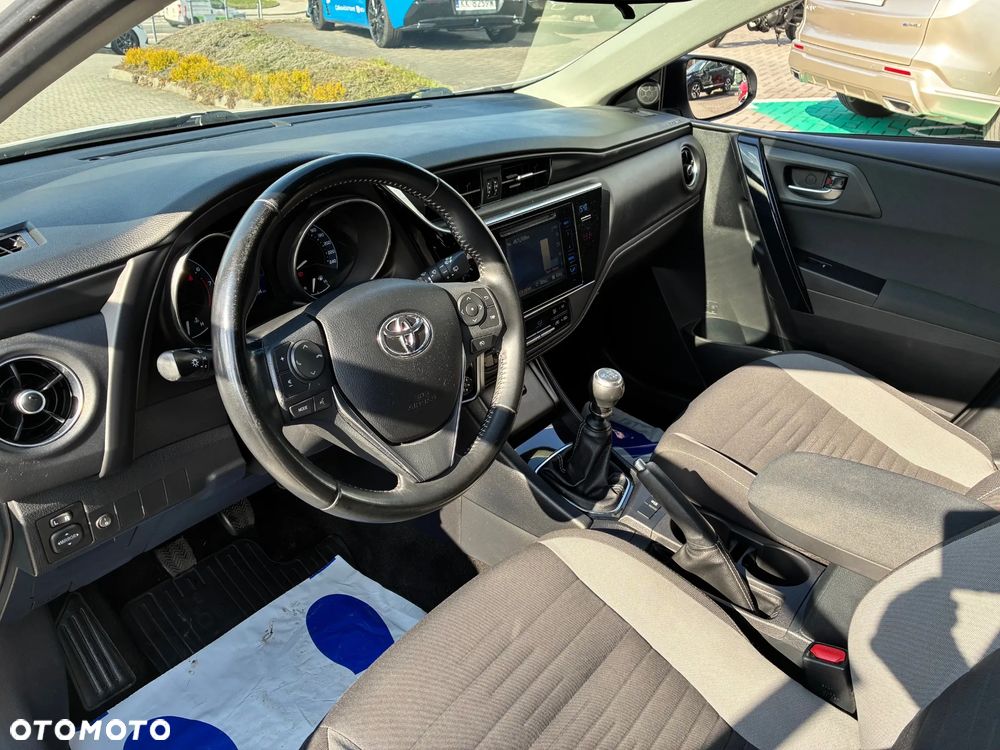 Toyota Auris 1.6 Comfort - 14