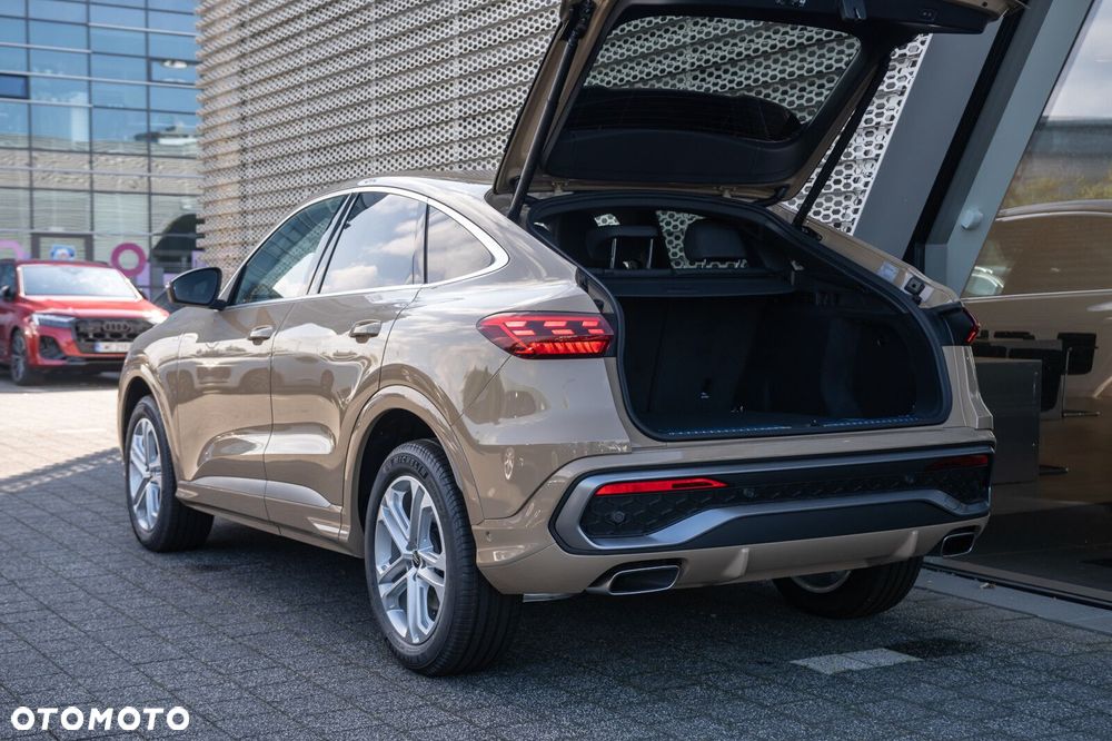 Audi Q5 Sportback - 8