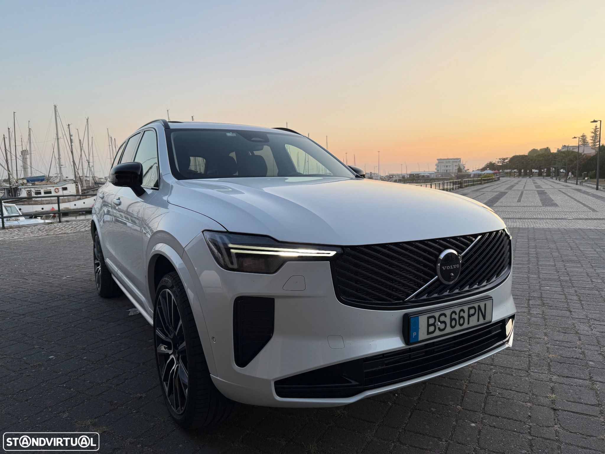 Volvo XC 90 2.0 T8 PHEV Ultra Dark AWD - 1