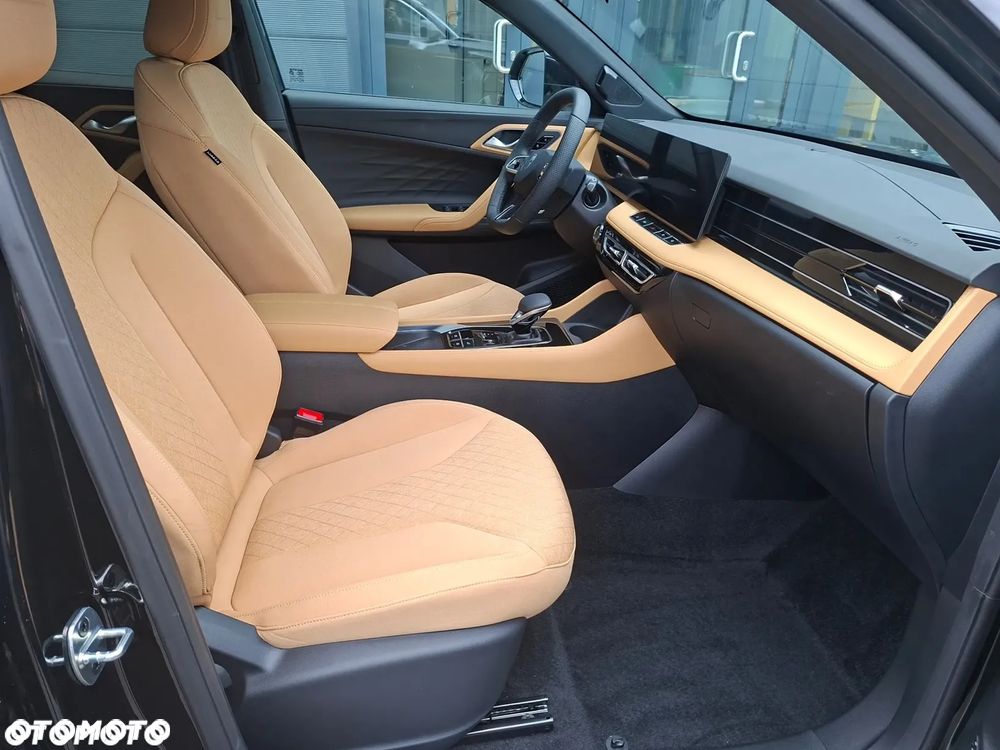 MG HS 1.5 T-GDI Excite DCT - 15