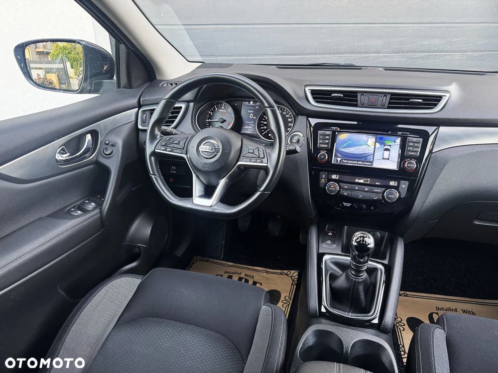 Nissan Qashqai 1.3 DIG-T N-Connecta - 26