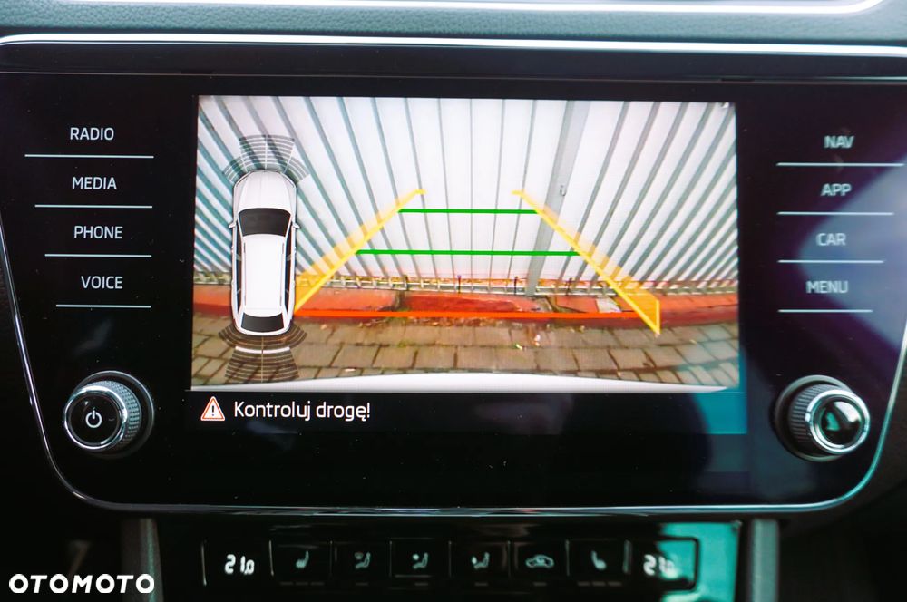 Skoda Superb 1.5 TSI ACT Style DSG - 19