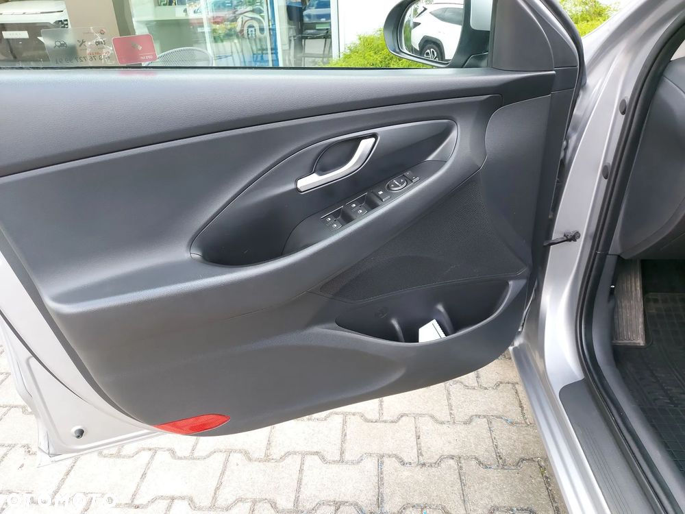 Hyundai i30 1.0 T-GDI Modern DCT - 10