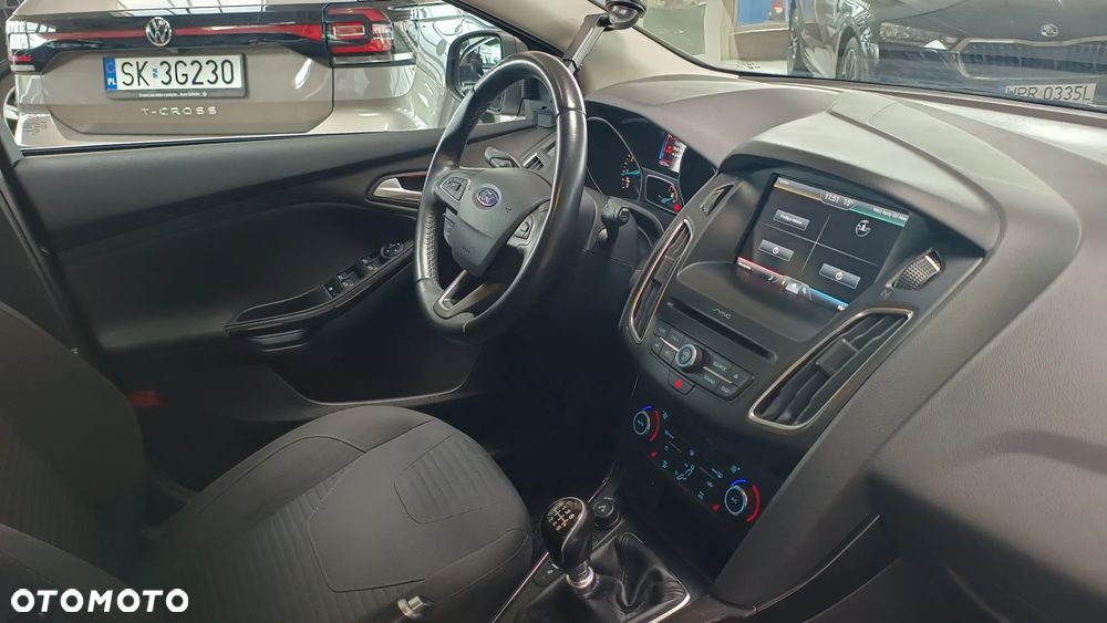 Ford Focus 1.5 EcoBoost Titanium ASS - 25