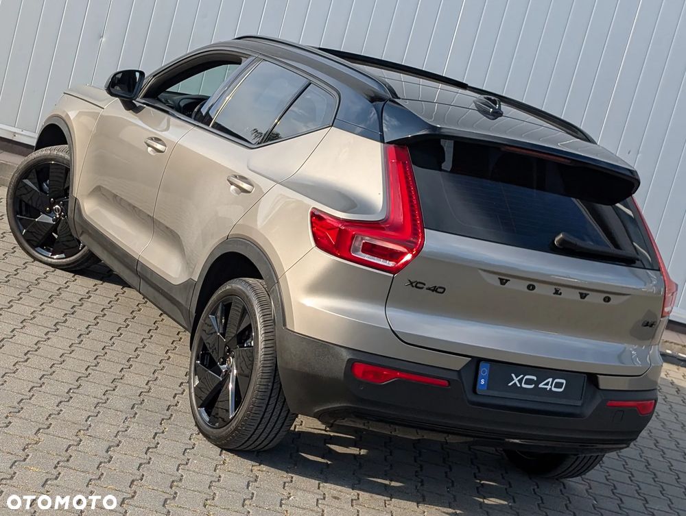 Volvo XC 40 B4 B AWD R-Design - 12