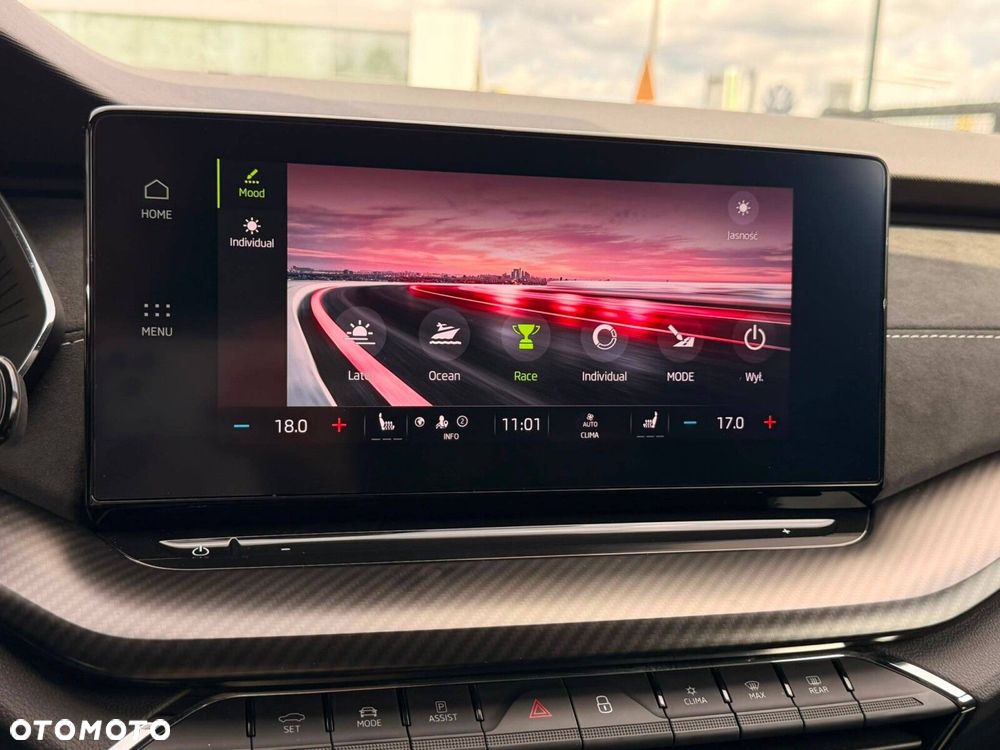 Skoda Octavia 2.0 TDI RS DSG - 26
