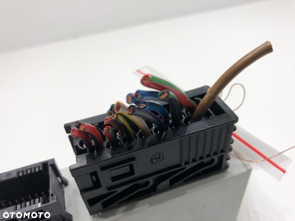 MODUŁ KOMFORTU  BMW 3 Touring (E46) 1999 - 2005 323 i 125 kW [170 KM] benzyna 1999 - 2000 6907657 - 4