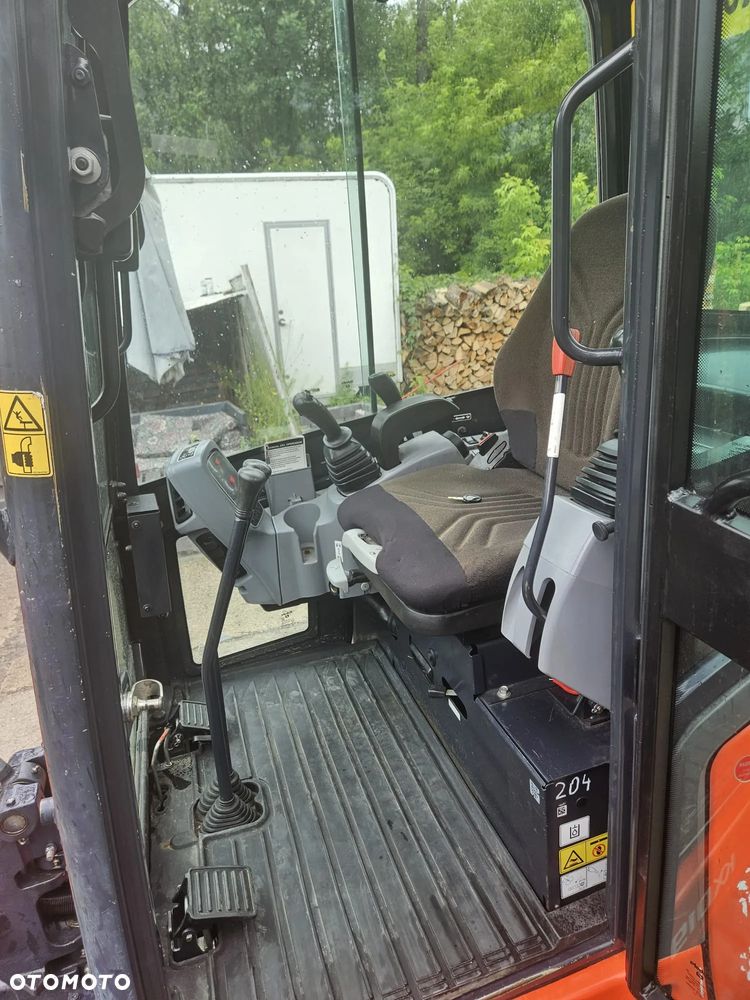 Kubota kx019 - 7