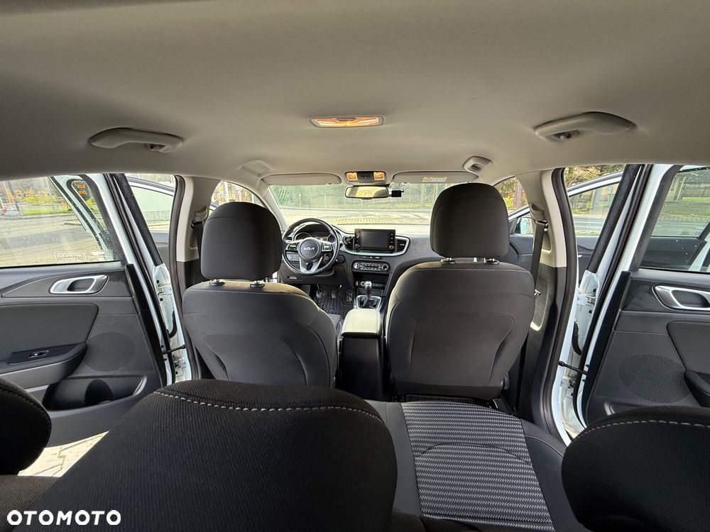 Kia XCeed 1.5 T-GDI M - 24