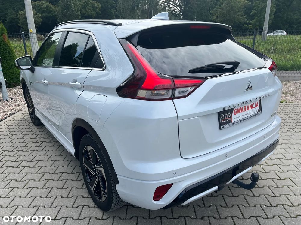 Mitsubishi Eclipse Cross Plug-In Hybrid 4WD Plus Select - 18
