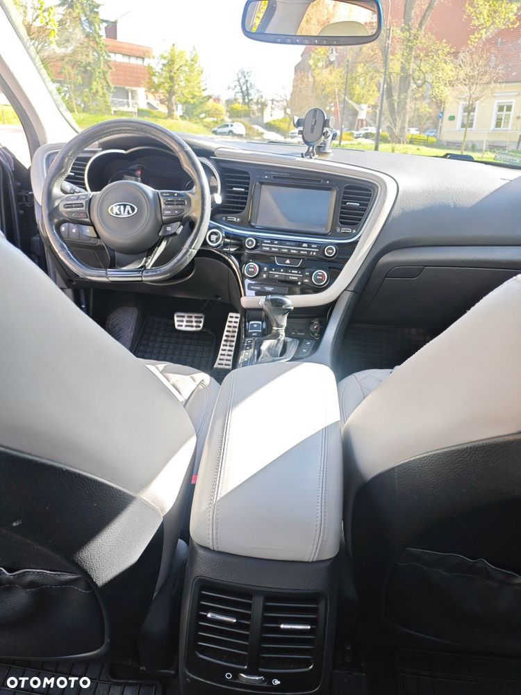 Kia Optima - 8