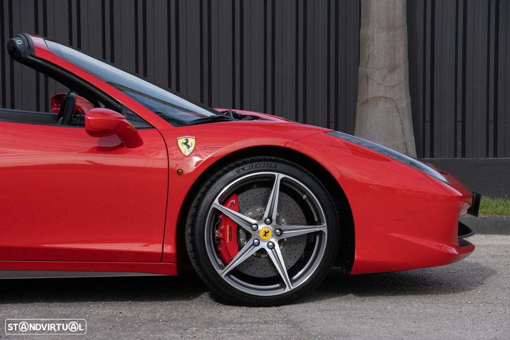Ferrari 458 Spider - 25