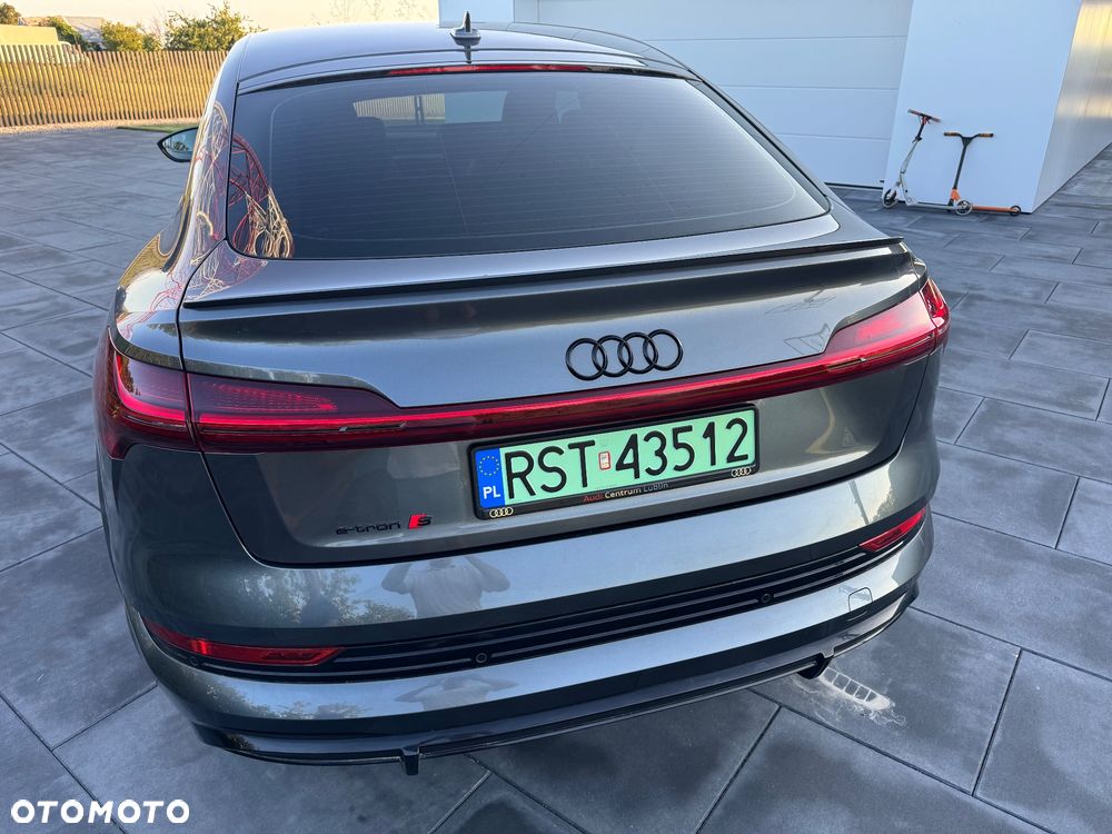 Audi e-tron S Quattro - 10