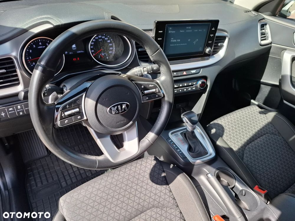 Kia Ceed 1.4 T-GDI M DCT - 16
