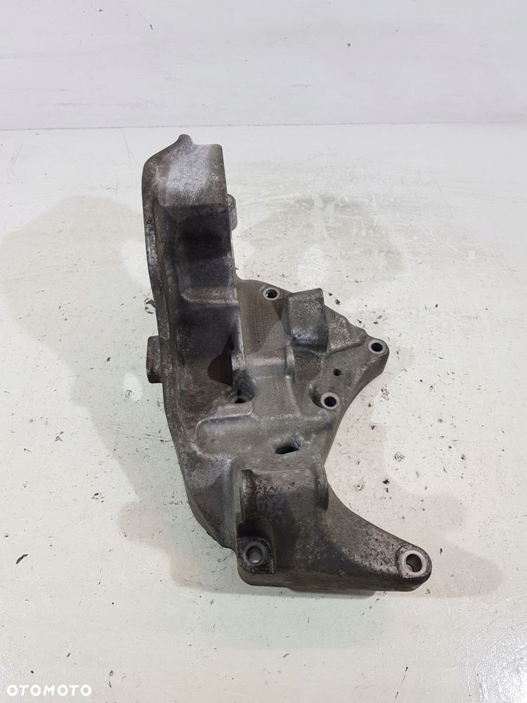 łapa wspornik silnika 31401103 volvo 2.0d 181km d4204t5 - 2