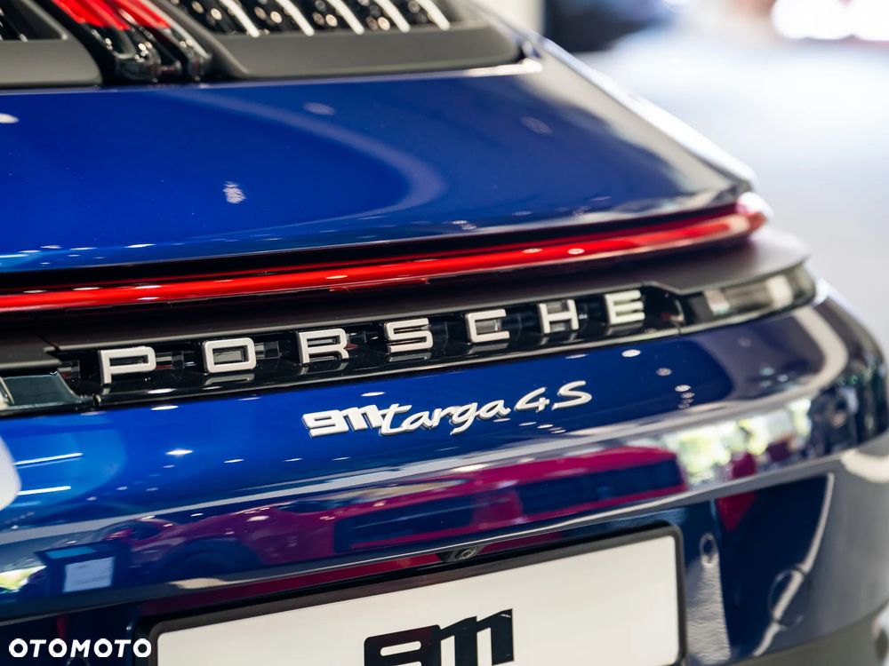 Porsche 911 Targa 4S - 17
