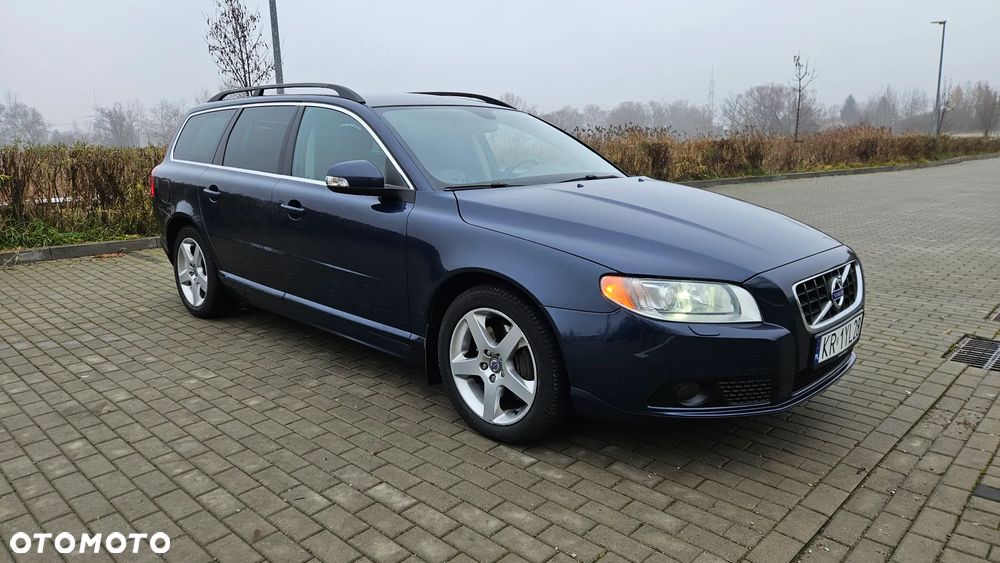 Volvo V70 2.5T Momentum - 4