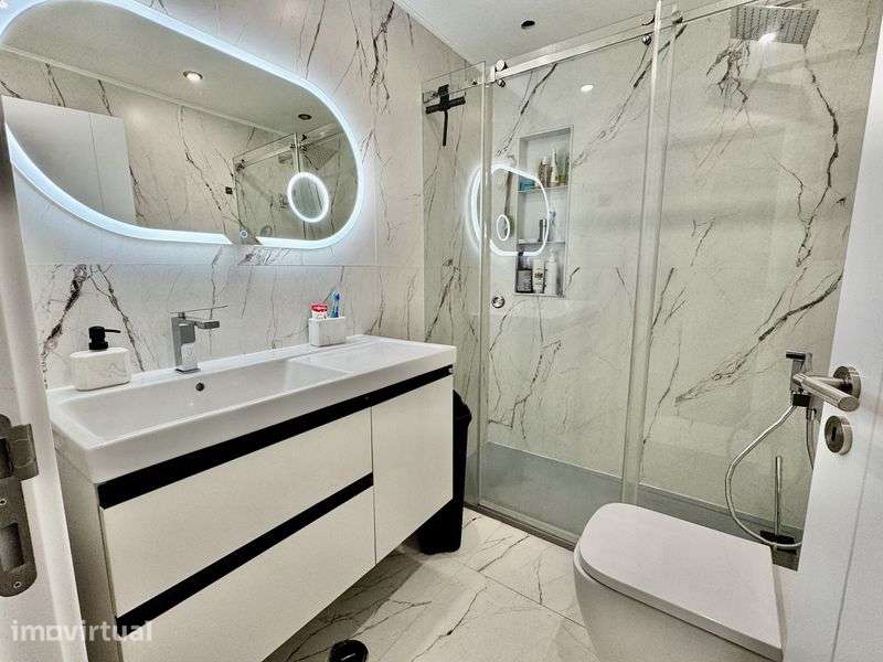 Apartamento T4 Laranjeiro, Almada , setubal - Grande imagem: 4/8