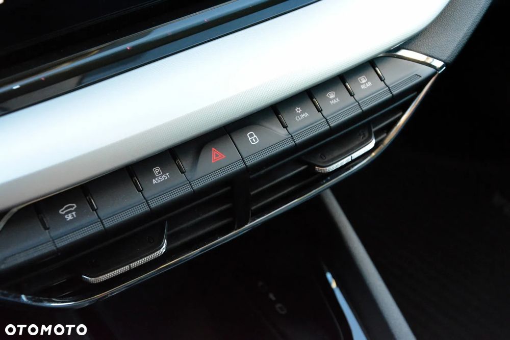 Skoda Octavia 1.5 TSI ACT Style - 34