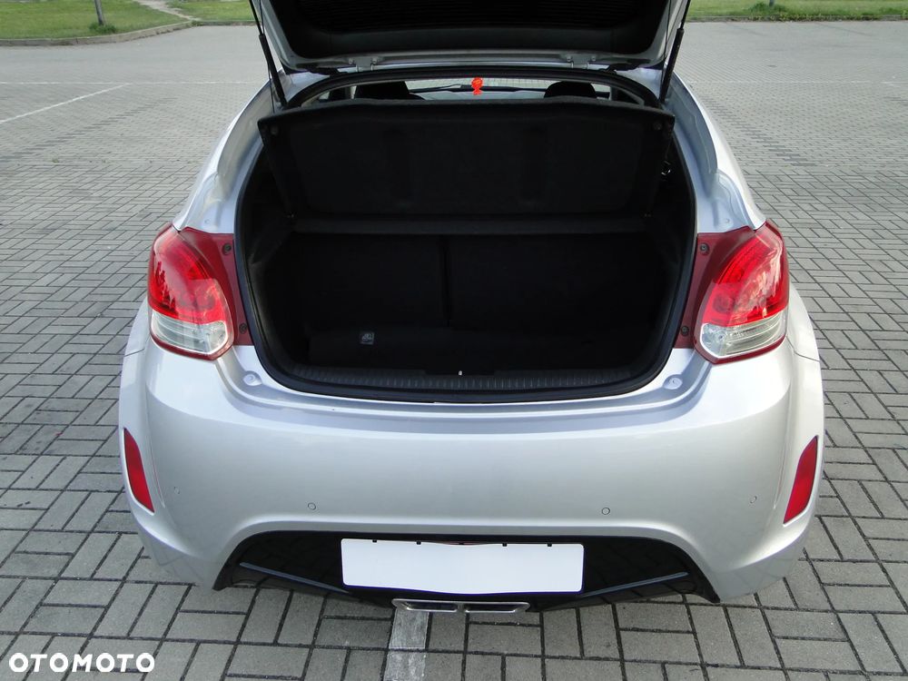 Hyundai Veloster 1.6 Premium - 18