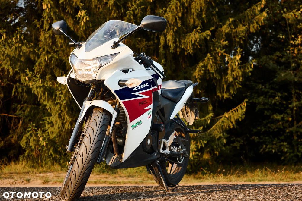 Honda CBR - 12