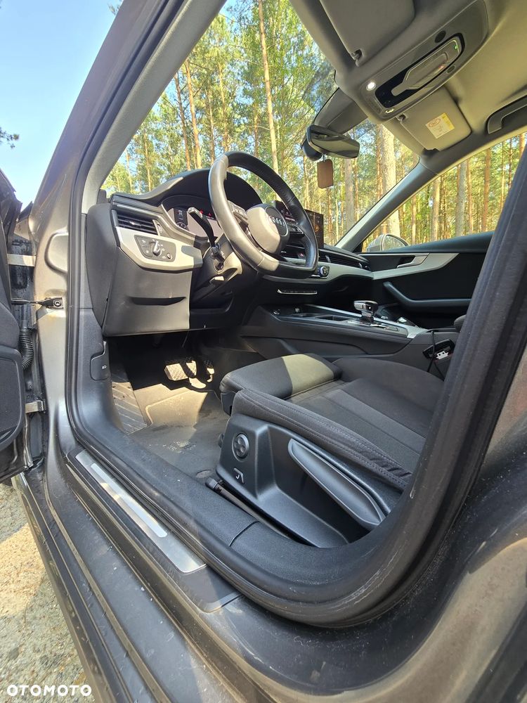Audi A4 Avant 40 TDI S tronic - 13