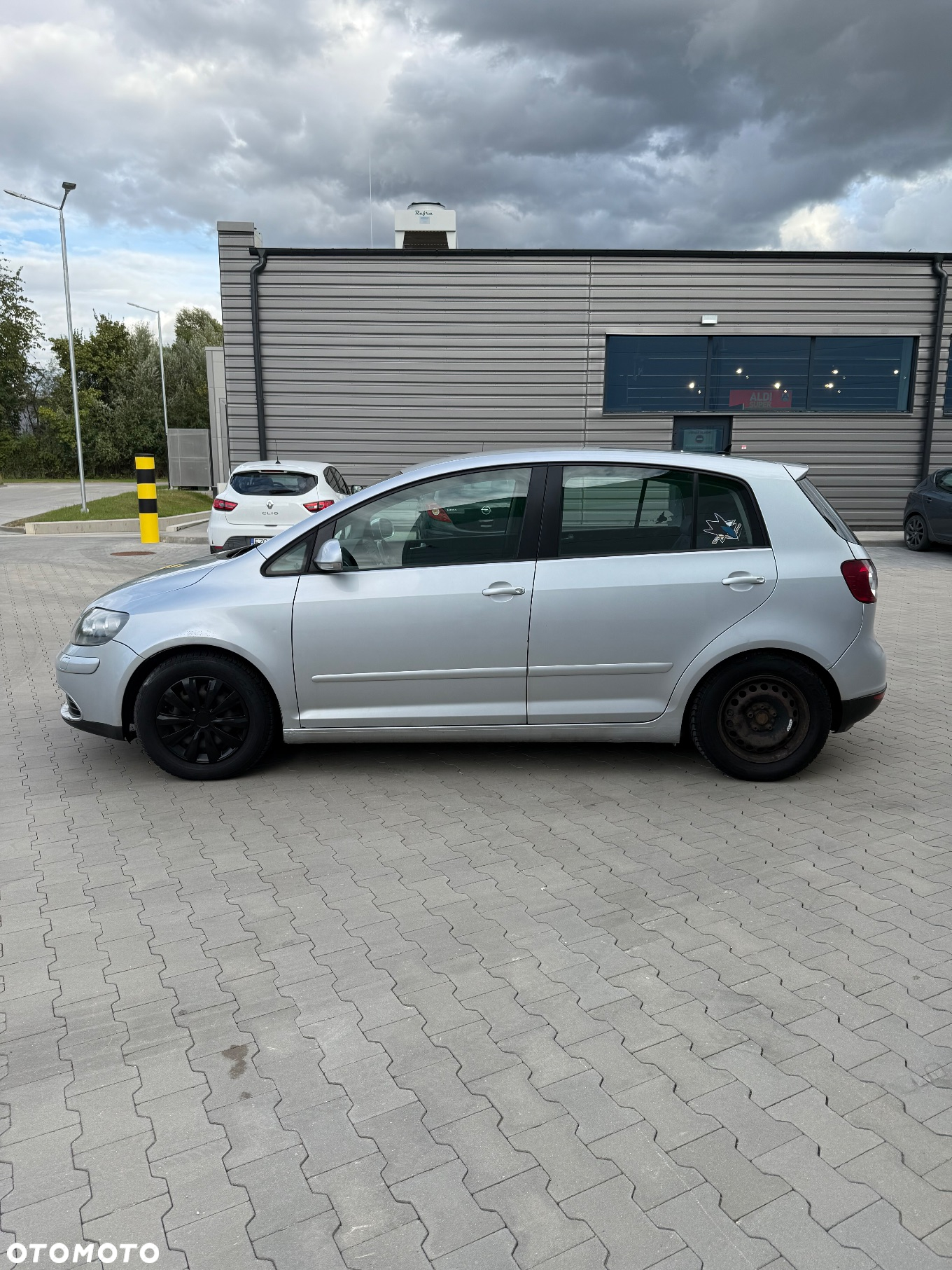 Volkswagen Golf Plus 1.6 Comfortline - 8
