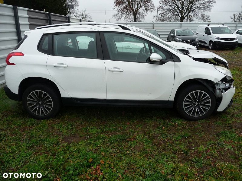 Peugeot 2008 PureTech 82 Allure - 4