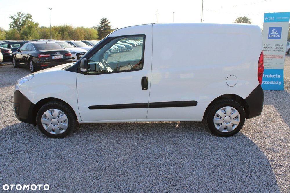 Opel Combo - 8