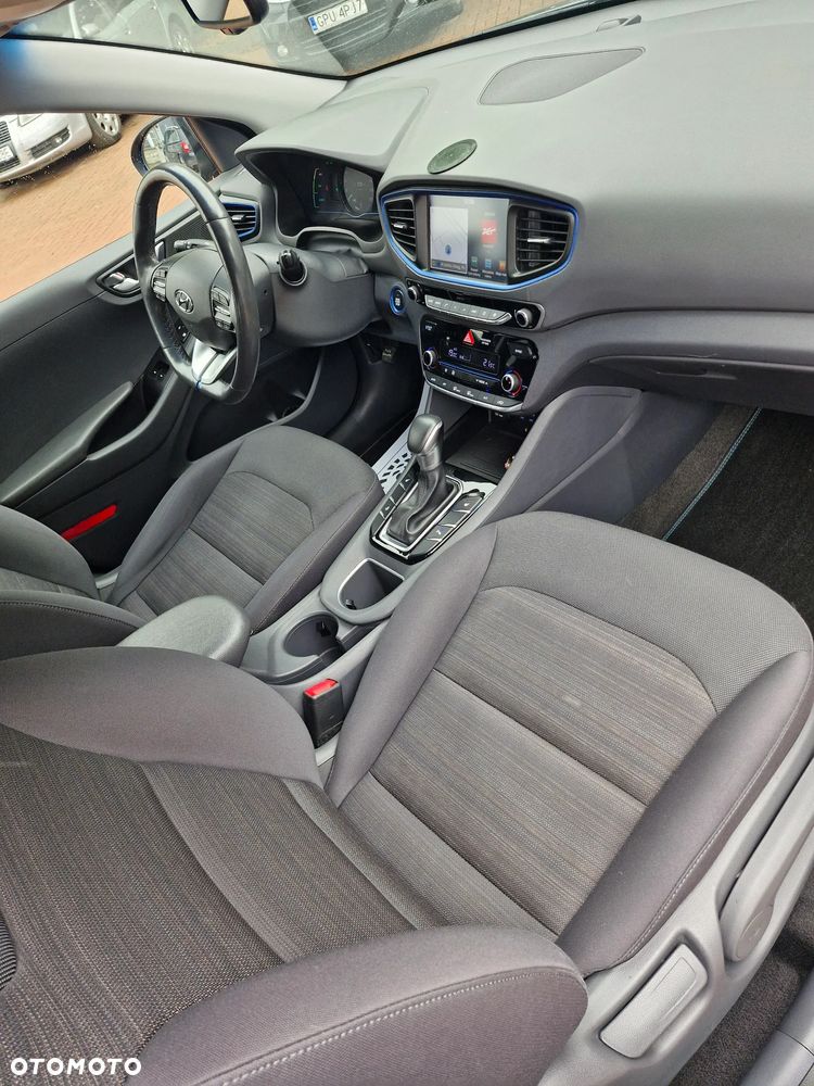Hyundai IONIQ Hybrid Business - 20