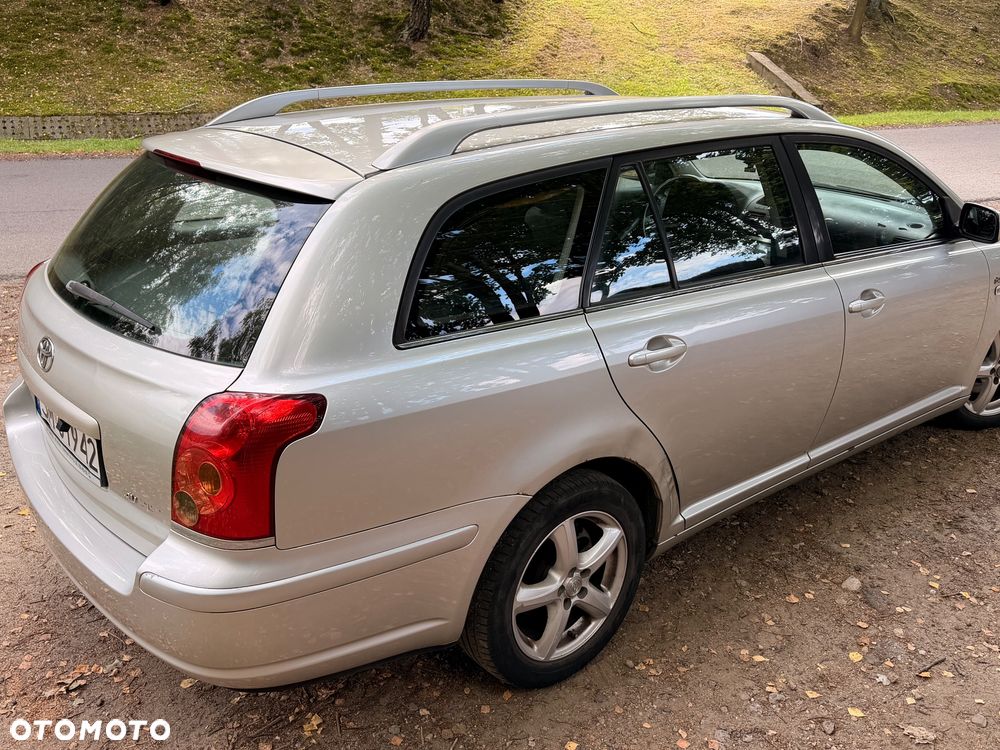 Toyota Avensis 2.0 D-4D Combi - 8