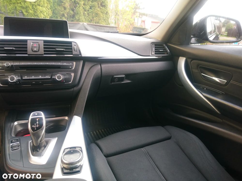 BMW Seria 3 - 18