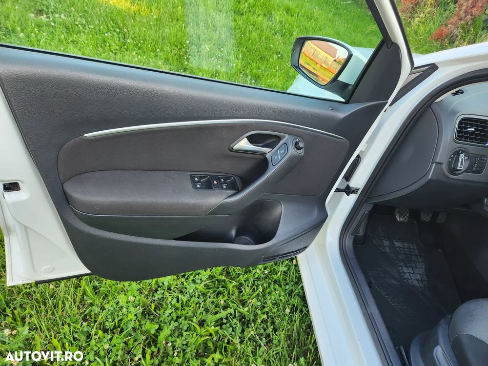 Volkswagen Polo 1.2 TSI BMT Comfortline - 12