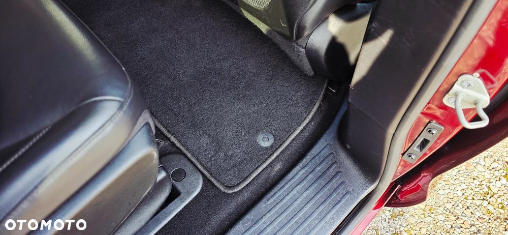 Chrysler Pacifica - 19