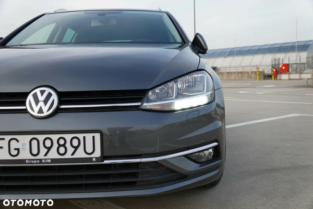 Volkswagen Golf - 11