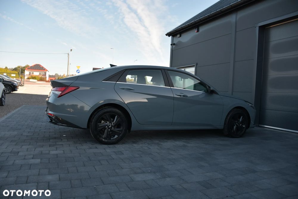Hyundai Elantra 1.6 Smart - 14