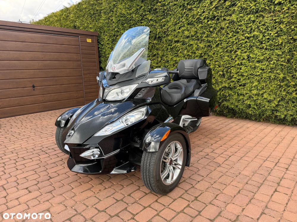 Can-Am Spyder - 1