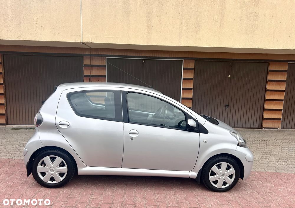 Toyota Aygo - 13